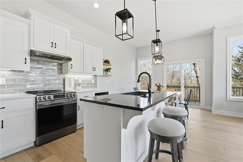 22402 W 76th Street — photo 12