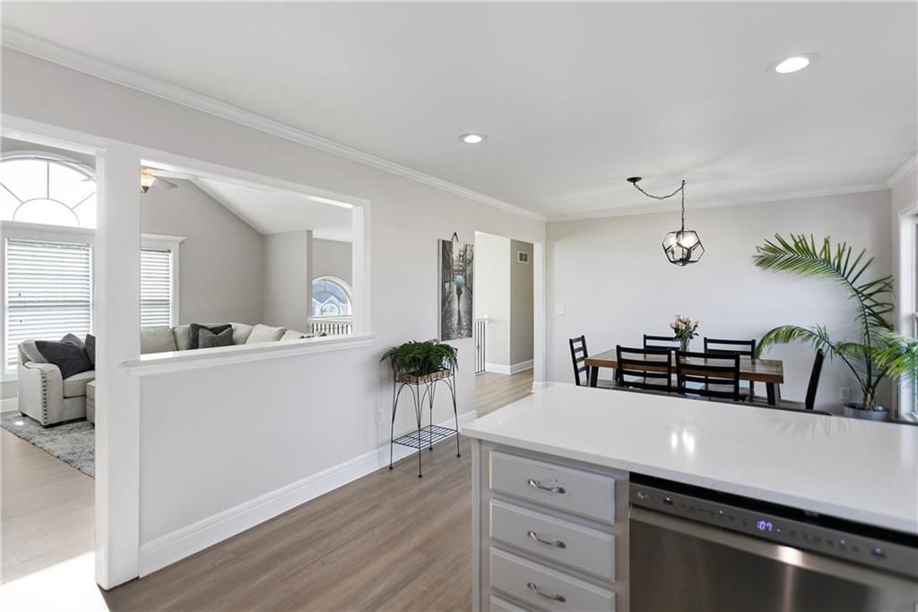 3909 SW Briarwood Drive — photo 9