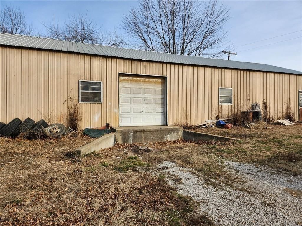 4182 SW K Street — photo 8