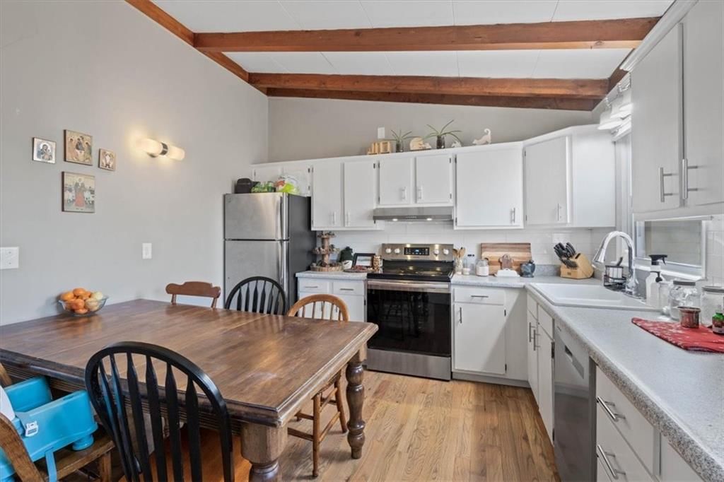 7036 N Harrison Street — photo 8