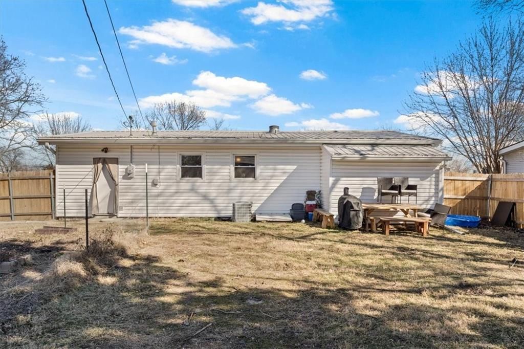 7036 N Harrison Street — photo 25
