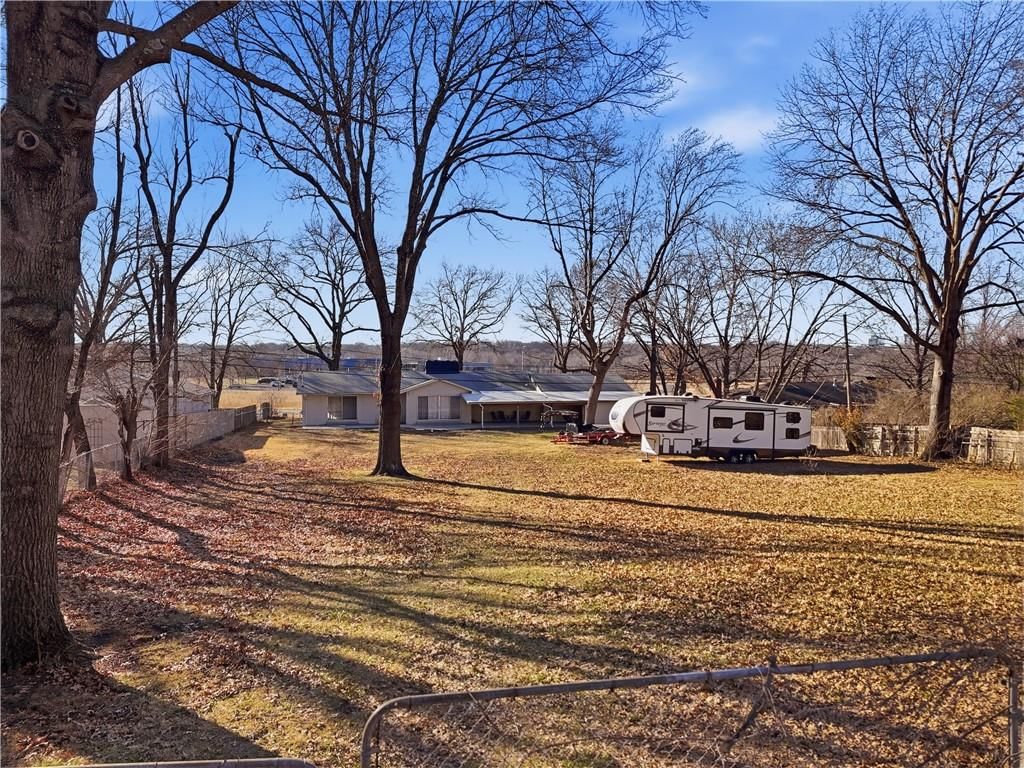 10915 Blue River Road — photo 34
