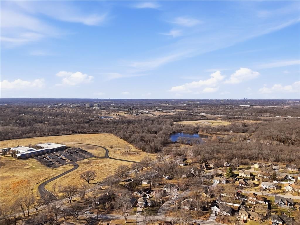 10915 Blue River Road — photo 40