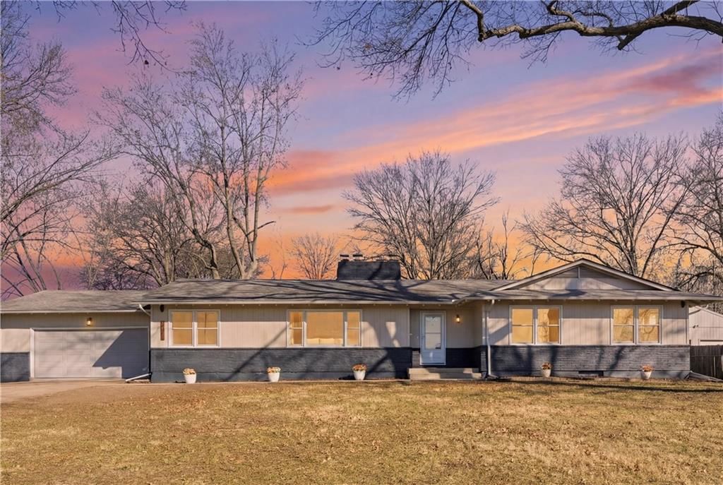 10915 Blue River Road — photo 43