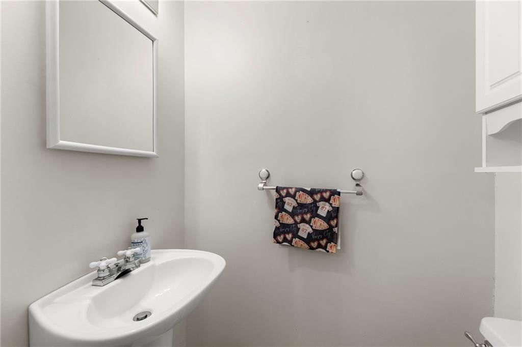 1400 E 21st Avenue — photo 14