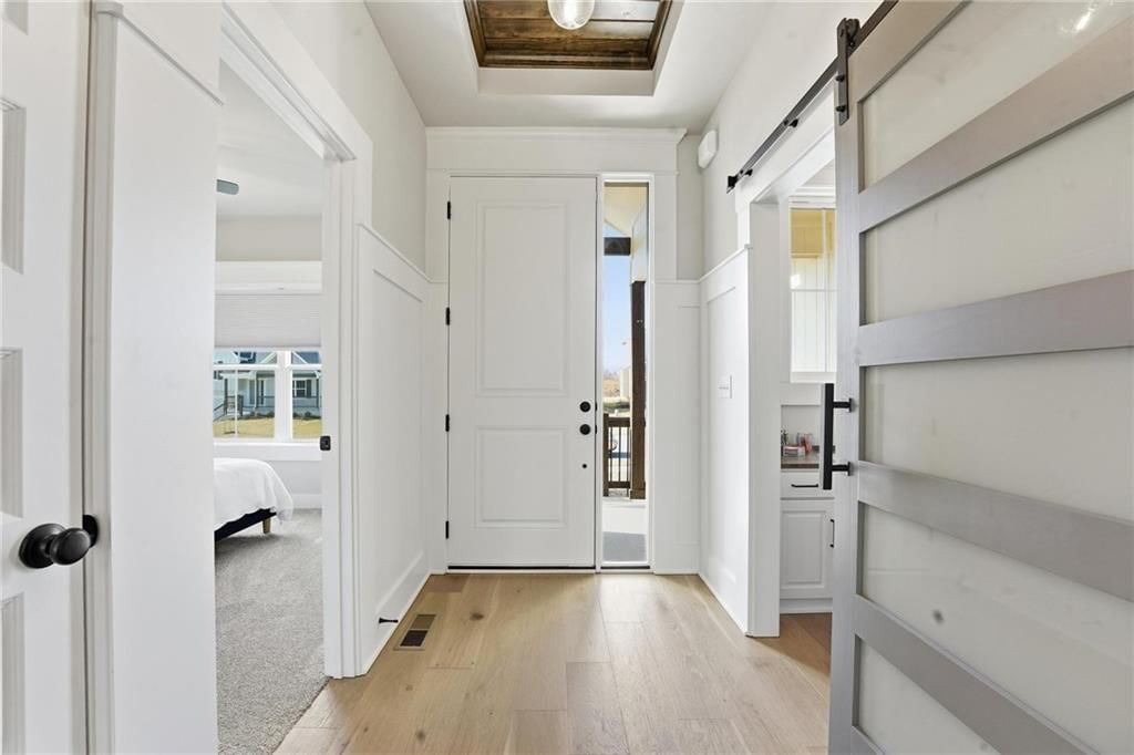 4204 Adams Drive — photo 2