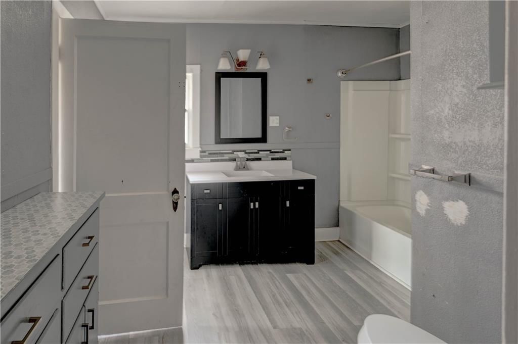 659 Middle Street — photo 13