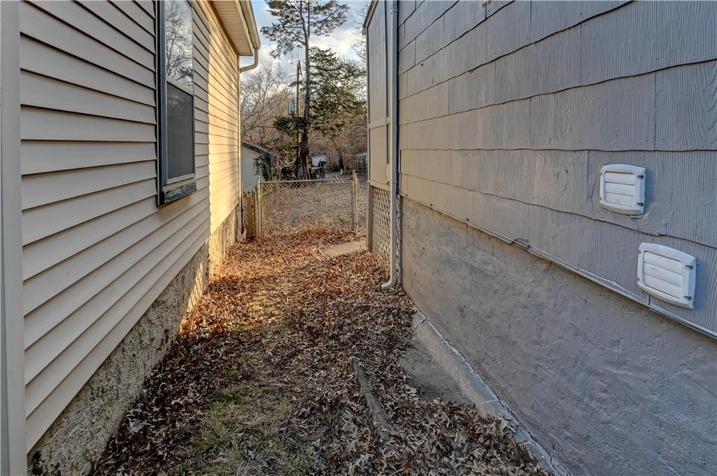 659 Middle Street — photo 32
