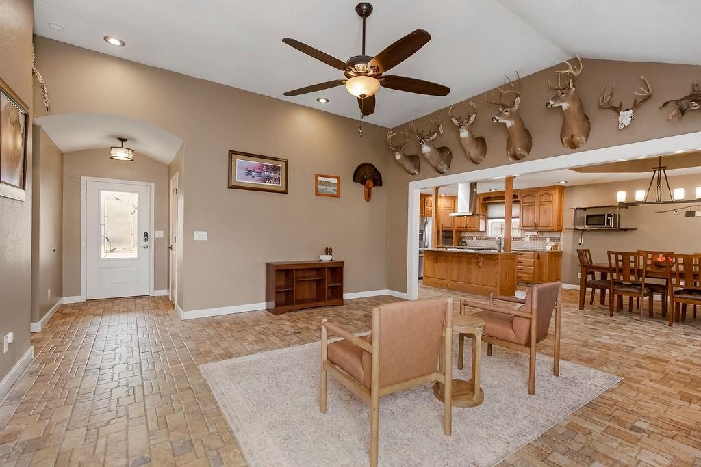 206 Fir Street — photo 7