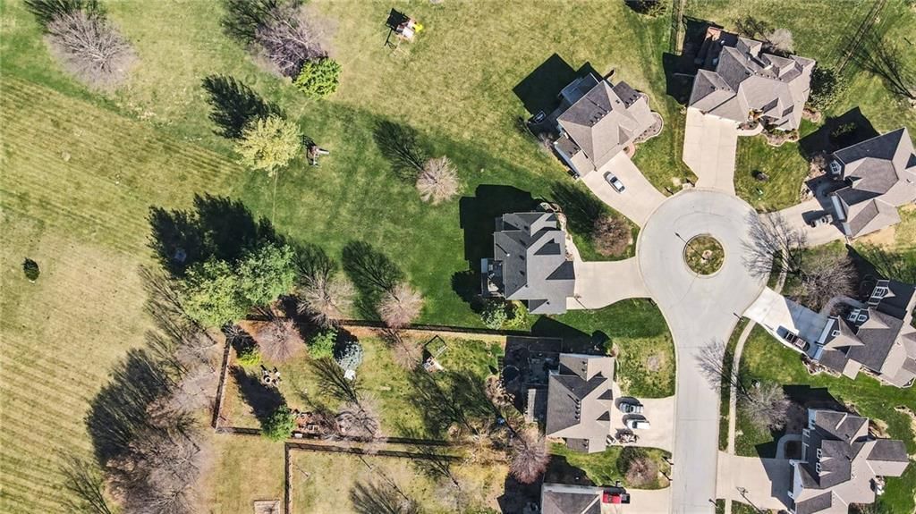 13090 Red Oak Court — photo 42
