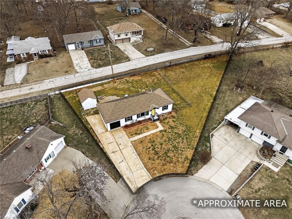 4630 NE 43rd Terrace — photo 28