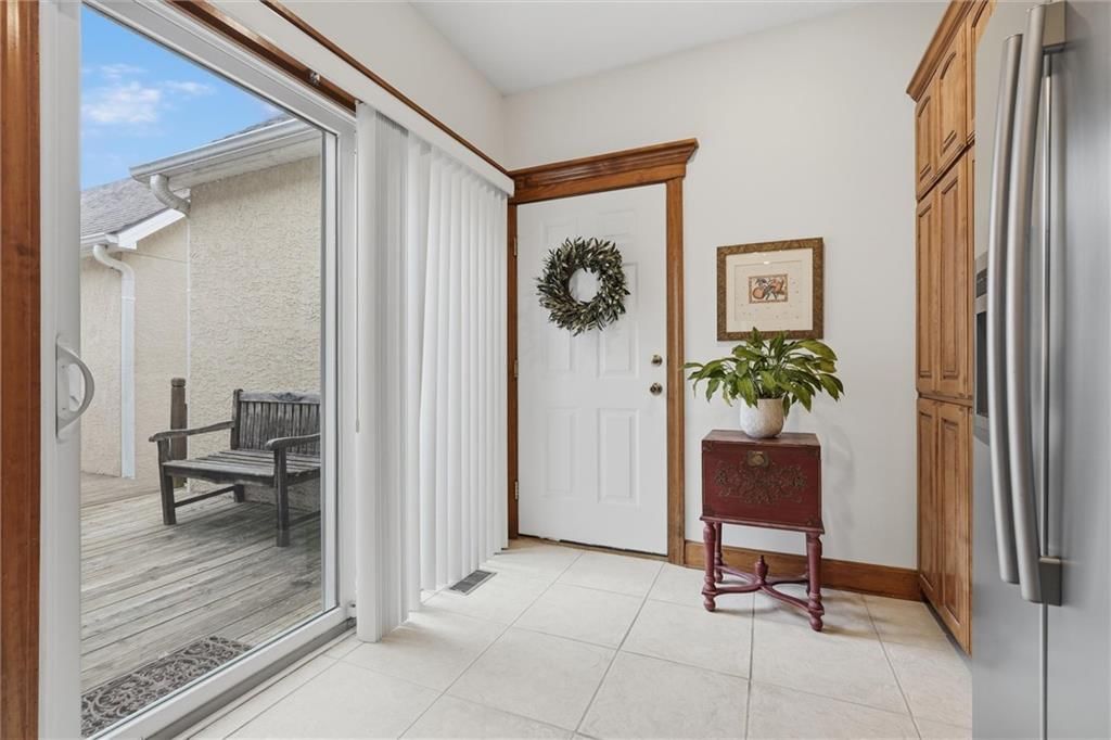 9747 N Lucerne Street — photo 16