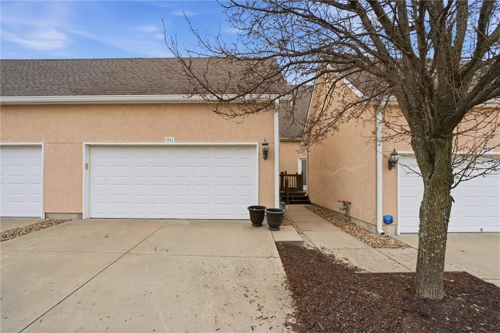 9747 N Lucerne Street — photo 31