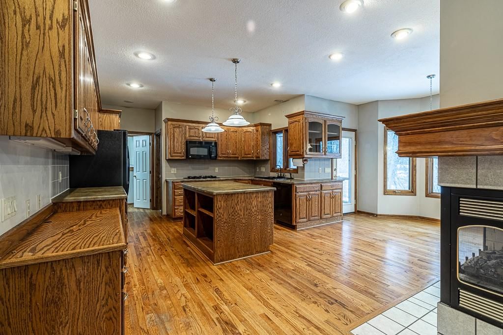 303 W 11th Street — photo 16