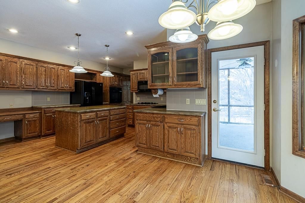 303 W 11th Street — photo 18
