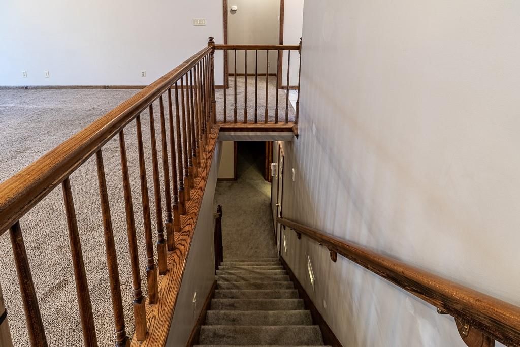 303 W 11th Street — photo 37