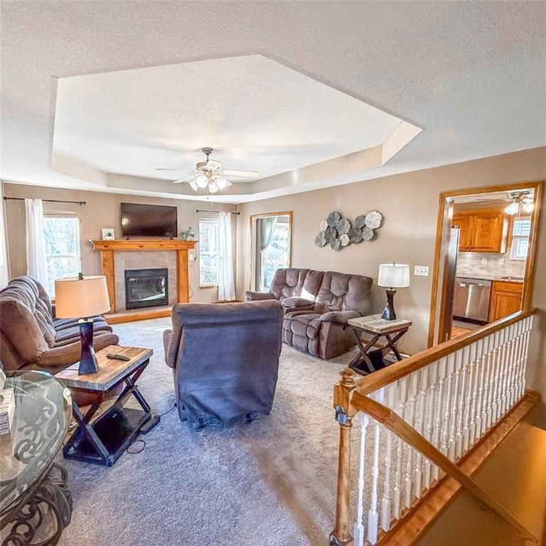 601 SW Creek Ridge Drive — photo 2