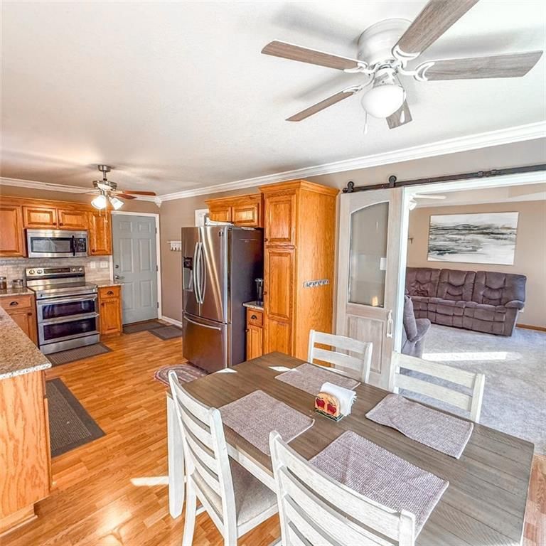 601 SW Creek Ridge Drive — photo 3