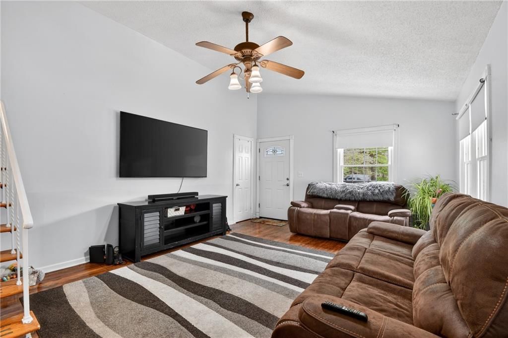 210 Cherokee Drive — photo 6