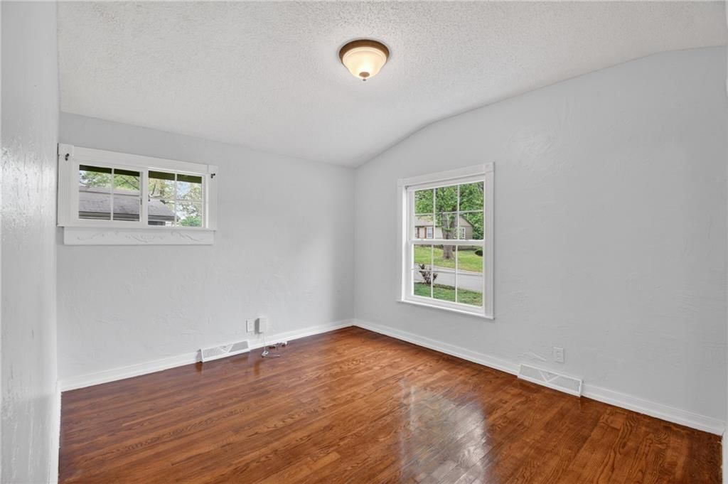 210 Cherokee Drive — photo 20
