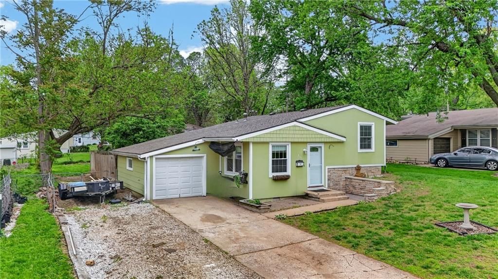 210 Cherokee Drive — photo 32
