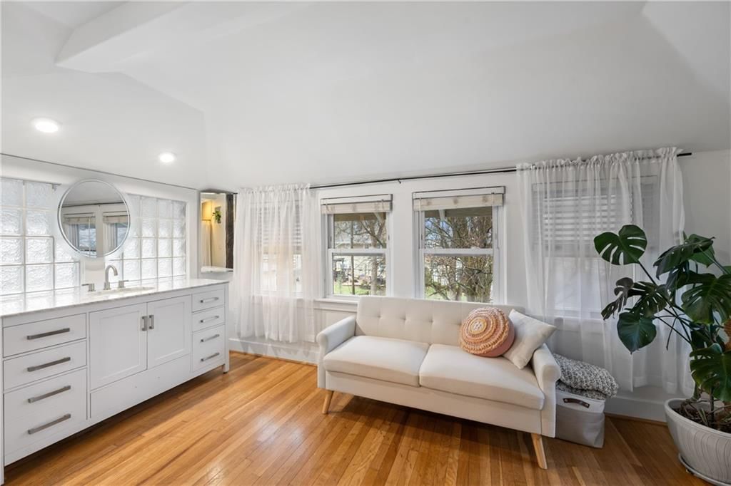 7232 Madison Avenue — photo 17