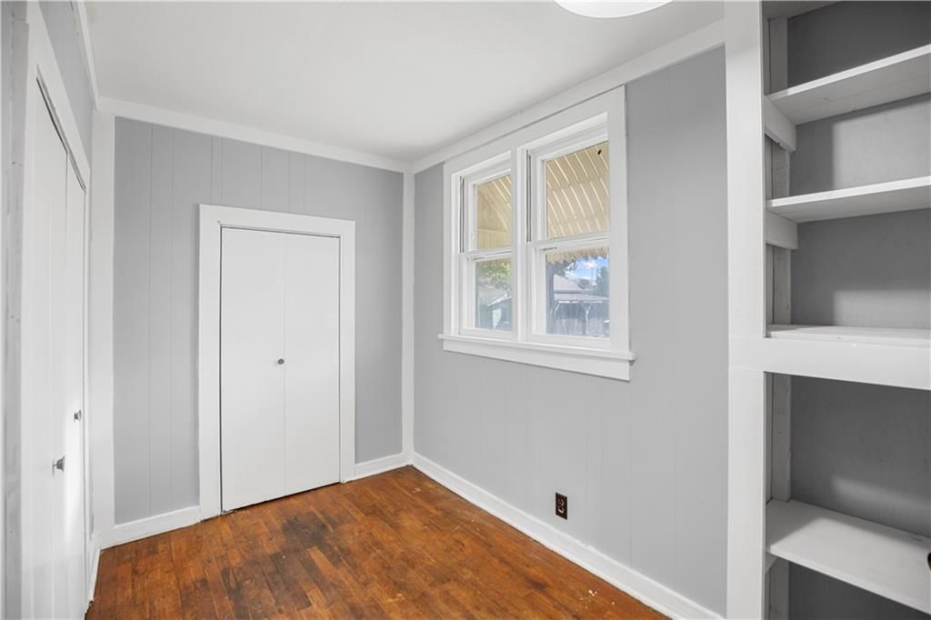 507 E 9th Street — photo 11