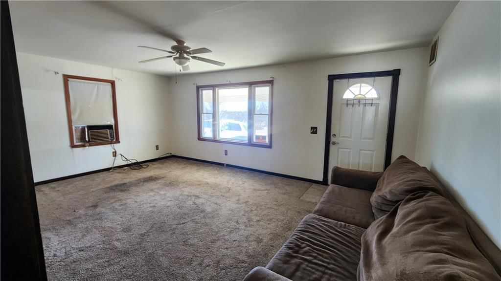 409 E Park Street — photo 3