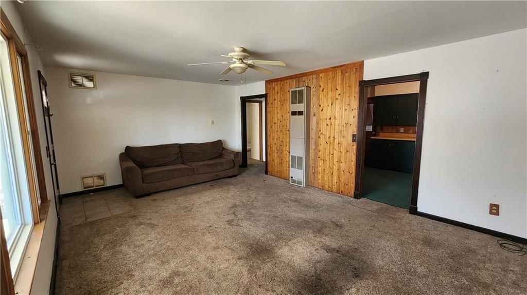 409 E Park Street — photo 5