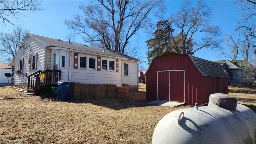 409 E Park Street — photo 21