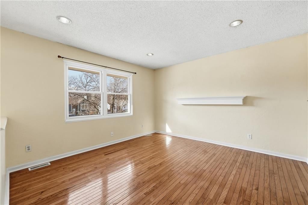14801 Pine View Drive — photo 9
