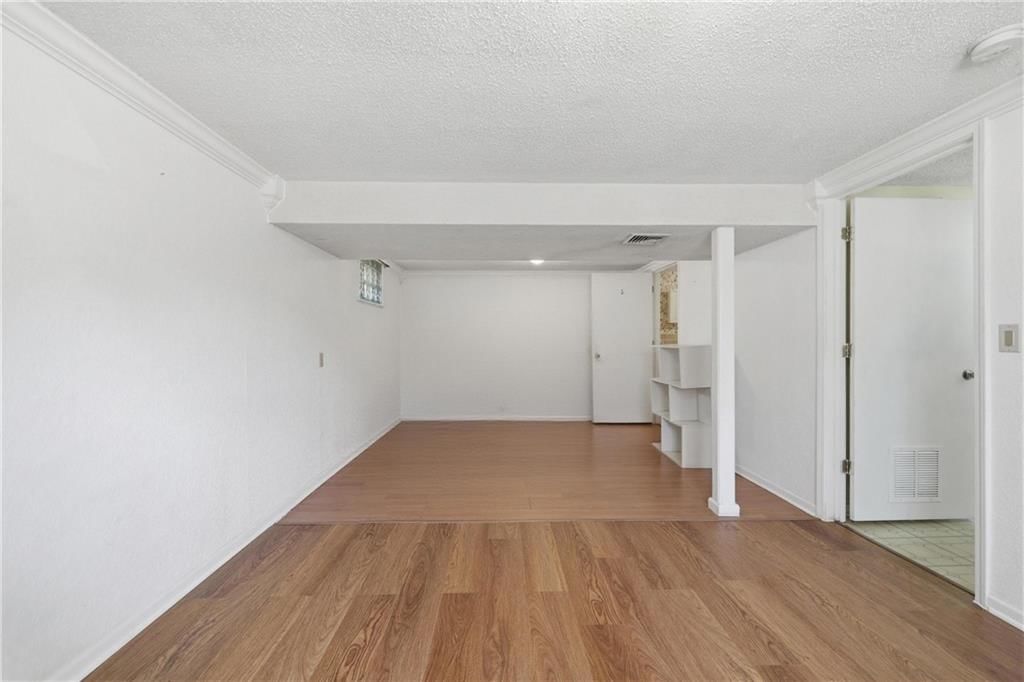 14801 Pine View Drive — photo 25