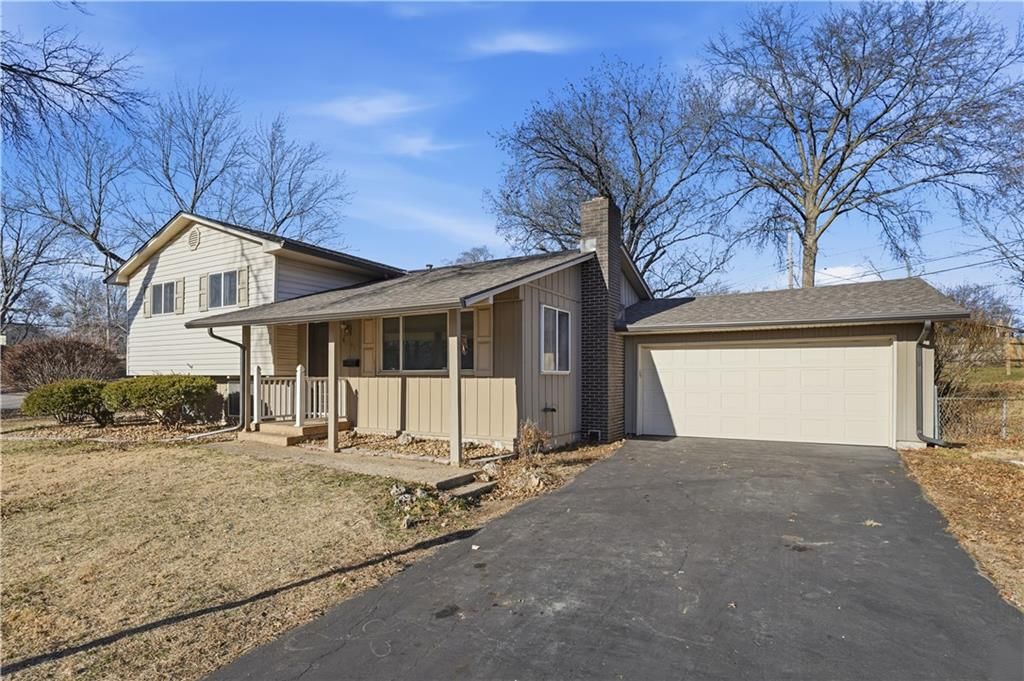 6701 N Flora Avenue — photo 4