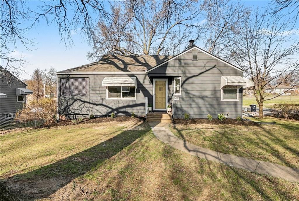 4526 N Bellefontaine Avenue — photo 2
