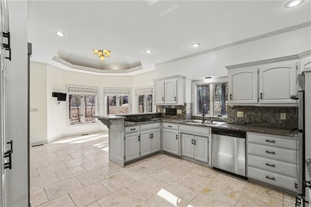 1130 NW Arrowhead Trail — photo 7