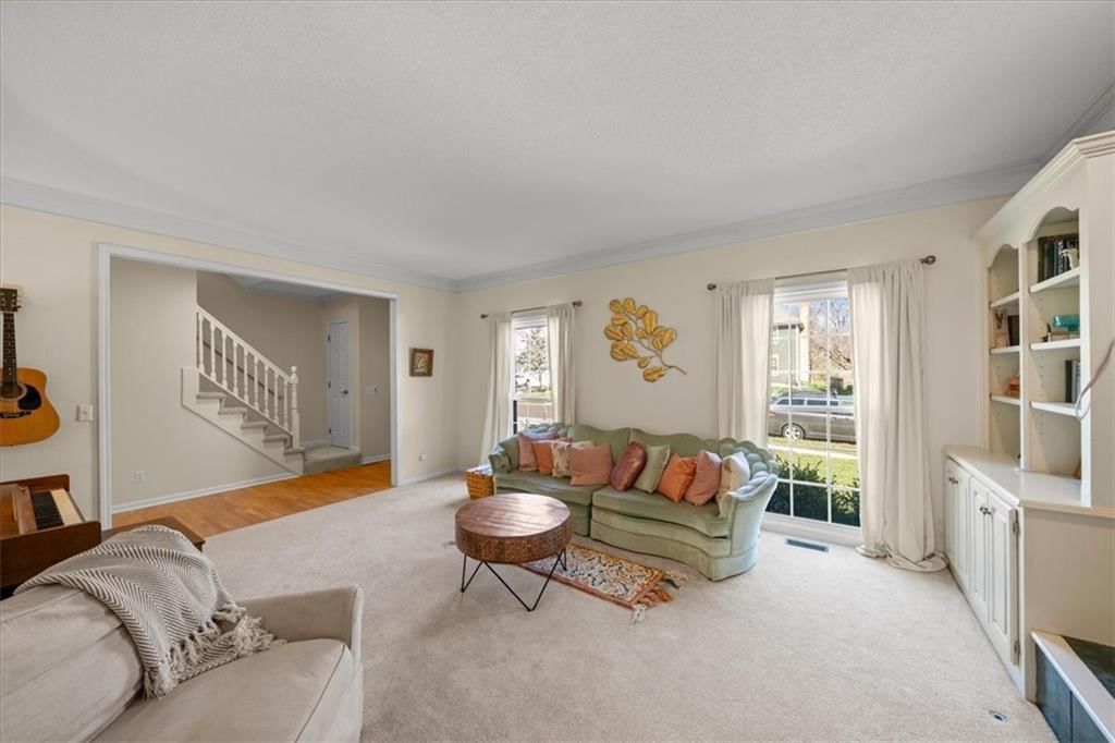 5811 W 124th Street — photo 7