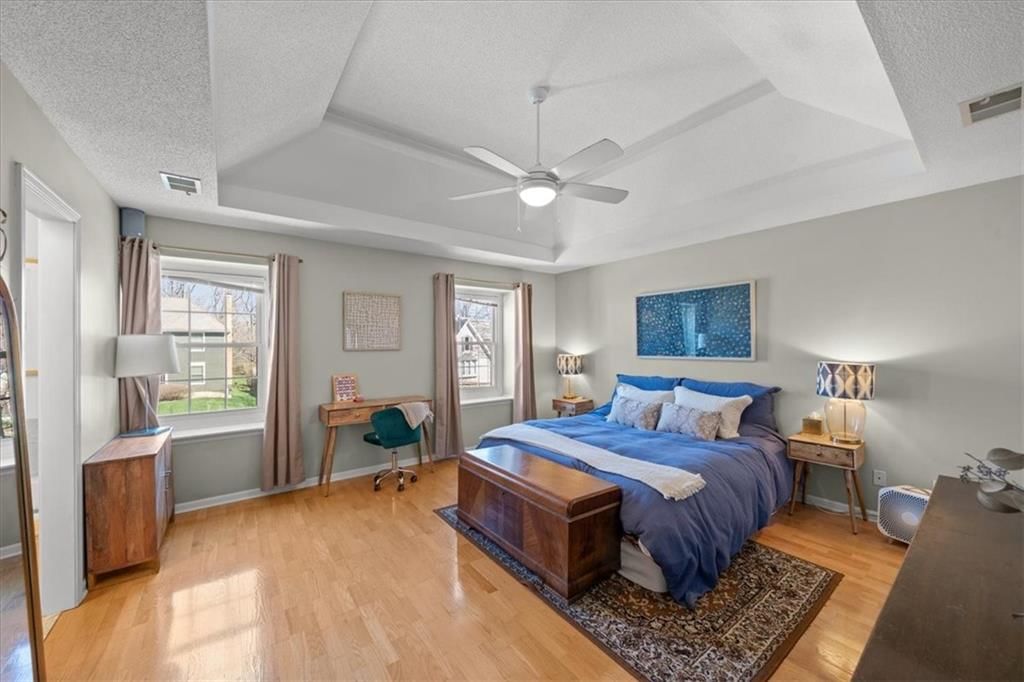 5811 W 124th Street — photo 13