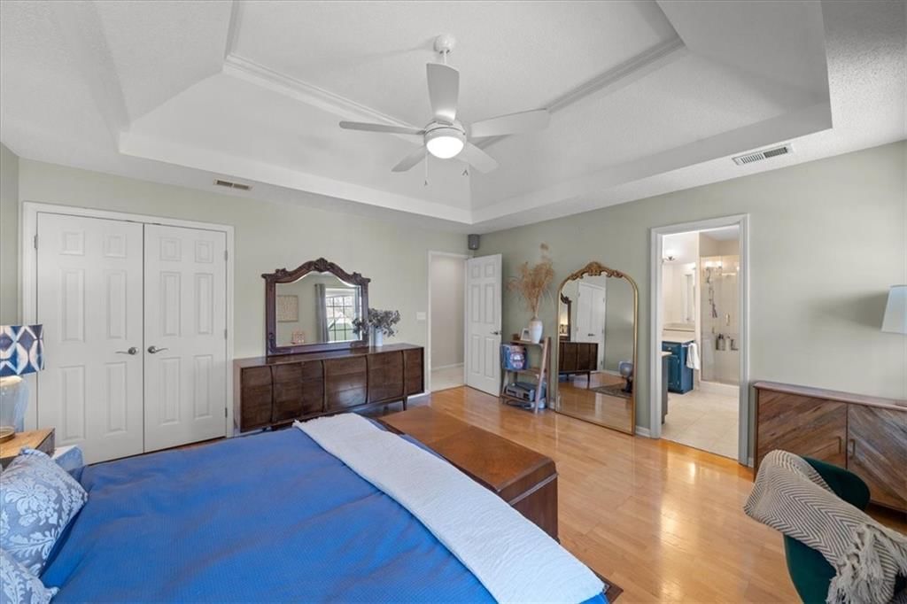 5811 W 124th Street — photo 14