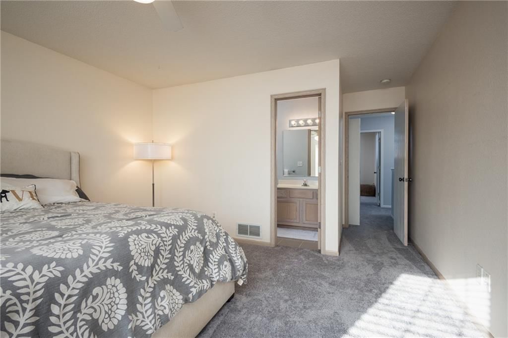 5707 NW Sunrise Meadow Circle — photo 11