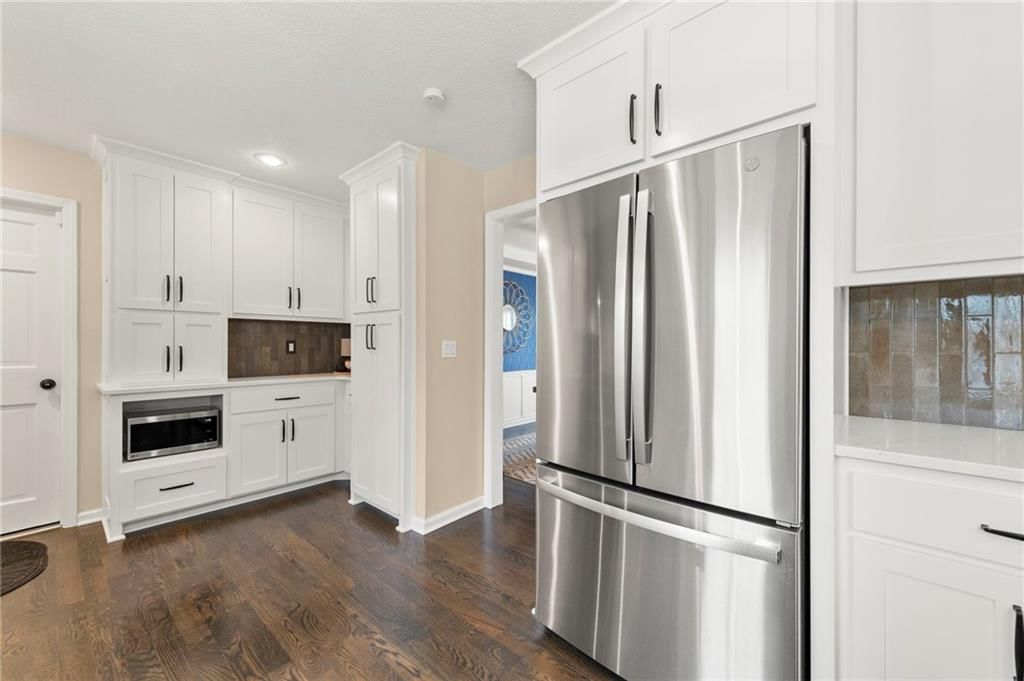 7108 Black Bob Drive — photo 16