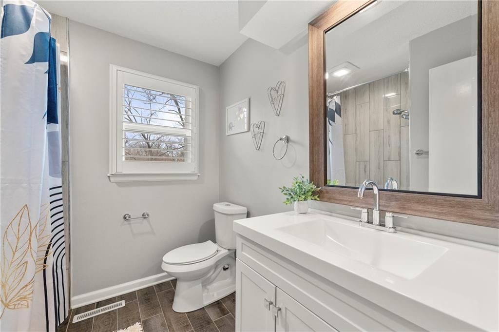 7108 Black Bob Drive — photo 31