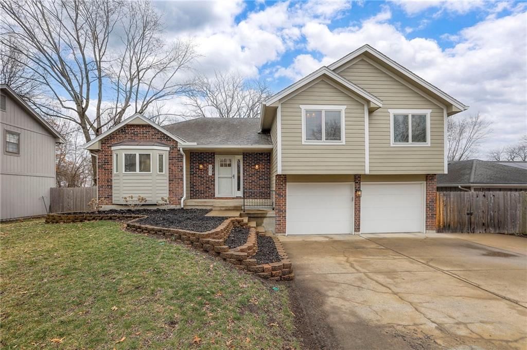 205 12th Avenue N, Greenwood, MO