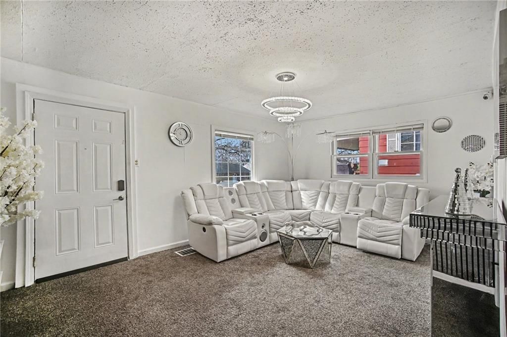 3145 Hawthorne Drive — photo 4
