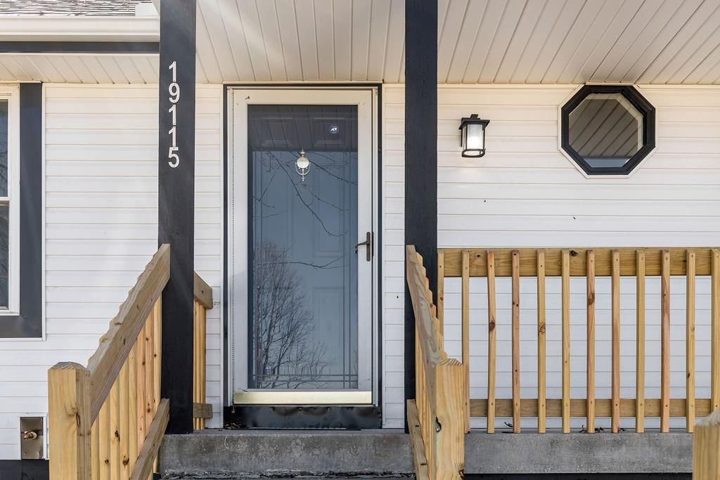 19115 E Roxsbury Lane — photo 4