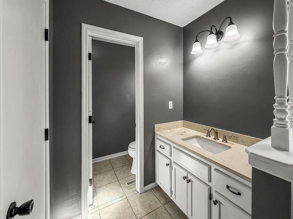19115 E Roxsbury Lane — photo 25