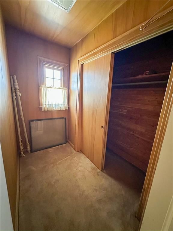 318 E Locust Street — photo 7