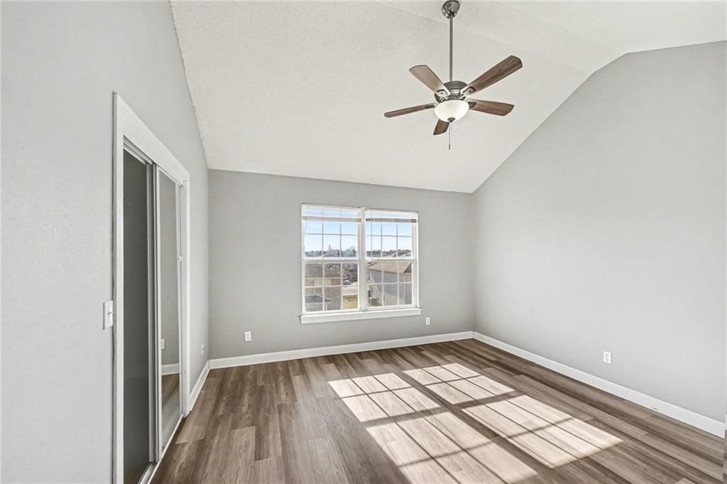 904 SW Peach Tree Lane — photo 17