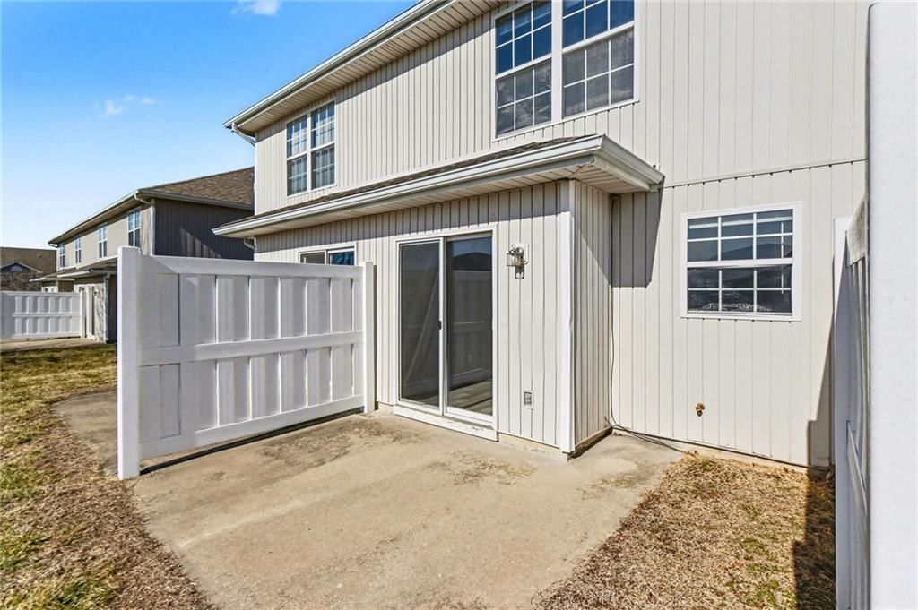904 SW Peach Tree Lane — photo 24