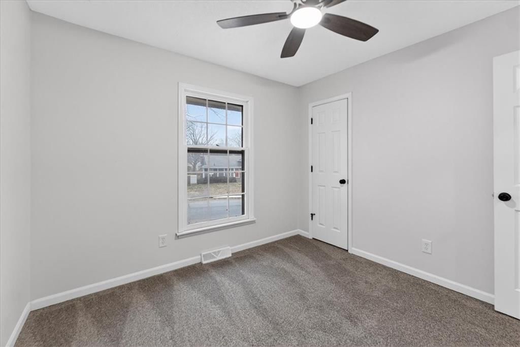13300 Palmer Avenue — photo 17