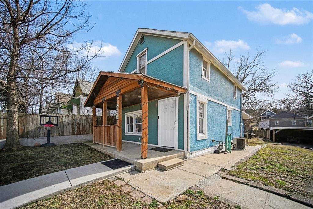 5823 E 10th Street — photo 3